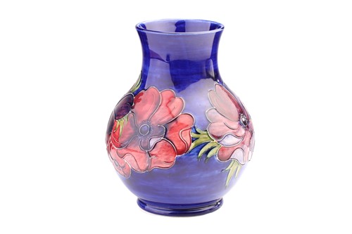 Lot 325 - A large Moorcroft Anenome pattern vase, of...