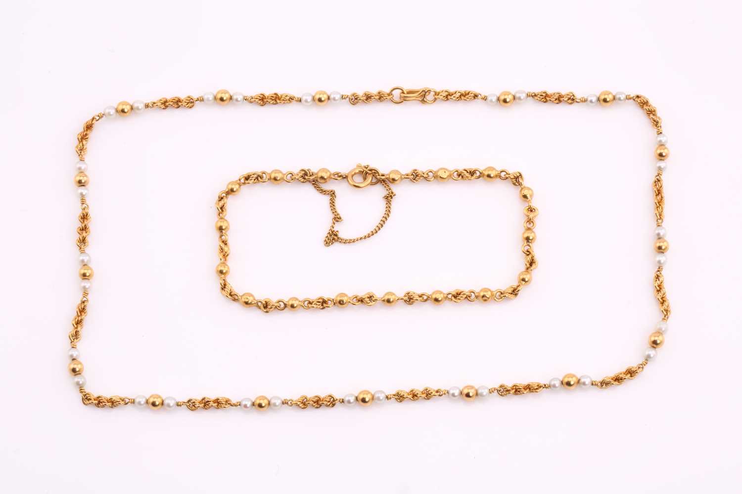 Lot 158 - A fancy link necklace and bracelet en suite,...