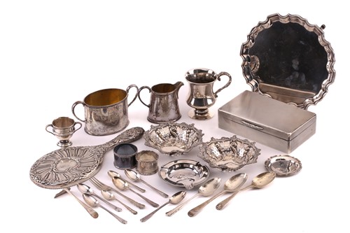 Lot 473 - A small collection of silver items including a...