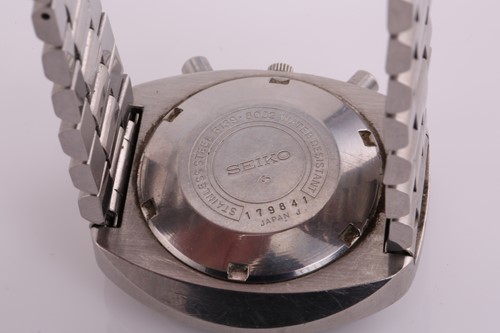 Lot 391 - A Seiko Chronograph automatic 6139, with an...