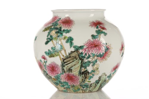 Lot 148 - A Chinese famille rose vase, painted with...
