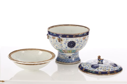 Lot 213 - A Chinese porcelain hotpot (Huoguo), Qing,...