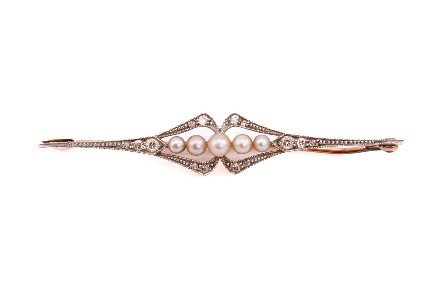 Lot 38 - A diamond and seed pearl bar brooch, featuring...
