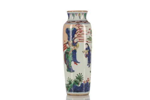 Lot 223 - A Chinese wucai xiantuiping vase, the short...
