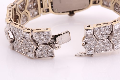 Lot 381 - A diamond set Boucheron high jewellery lady's...