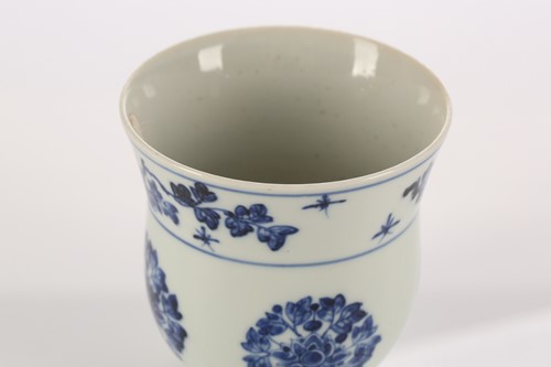 Lot 183 - A Chinese blue & white zha dou, Qing, painted...