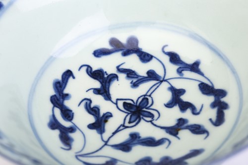 Lot 199 - A Chinese blue & white lotus bowl and dish,...