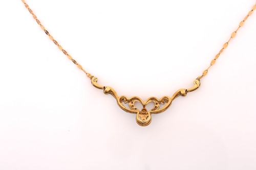 Lot 254 - A diamond necklace in tri-coloured precious...