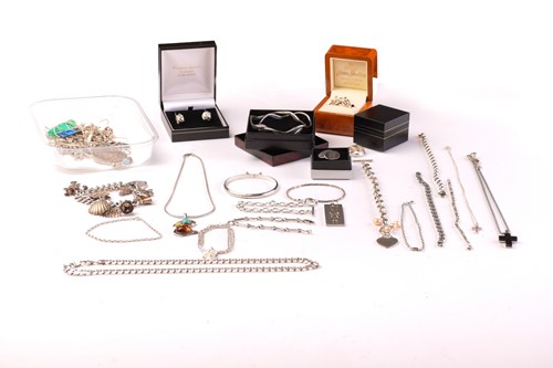 Lot 293 - A collection of silver and white metal...