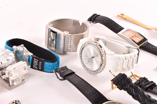 Lot 322 - A lot consisting of x46 Lady's quartz watches...