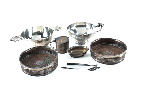Lot 485 - An early 20th-century two-handled silver...
