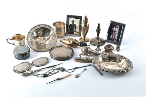 Lot 462 - A collection of mostly American silver...