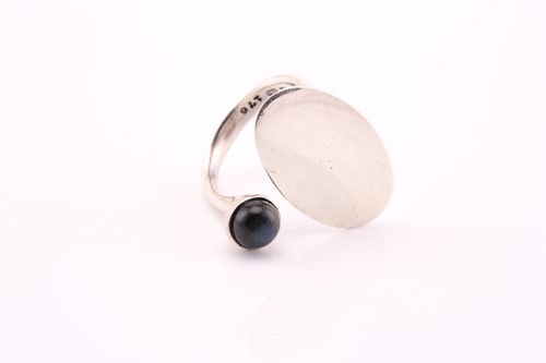 Lot 347 - Georg Jensen - a Modernist ring with...