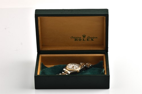 Lot 397 - A Rolex Midi DateJust lady's watch, with a...
