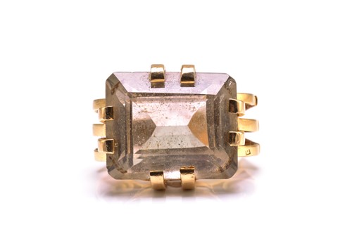 Lot 58 - A quartz cocktail ring, consisting of an...