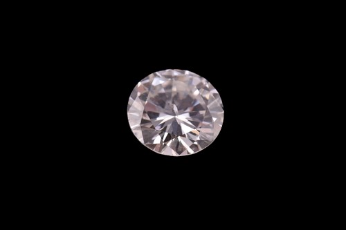 Lot 9 - A loose diamond, the round brilliant-cut white...