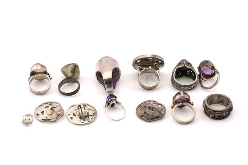Lot 204 - A mixed lot of various rings, six of them set...