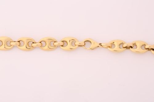 Lot 189 - A heavy anchor link chain in yellow metal,...
