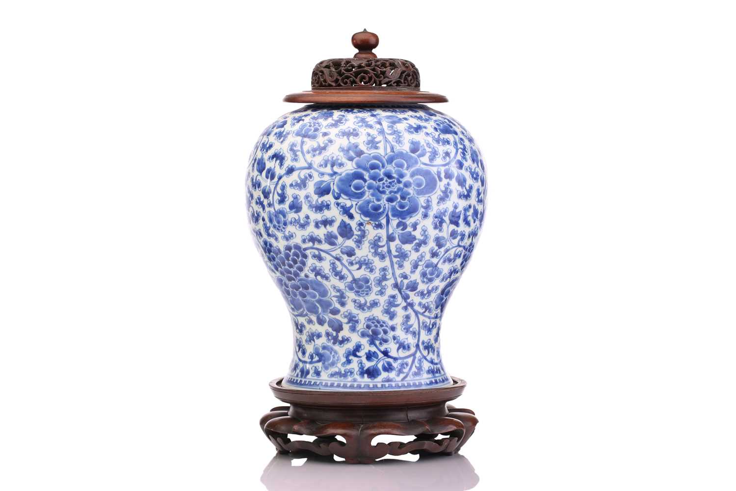Lot 194 - A Chinese blue and white porcelain heavy...