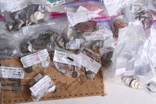 Lot 298 - A large collection of UK world coins, to...