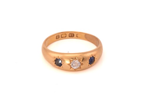 Lot 164 - A Victorian sapphire and diamond ring in 18ct...