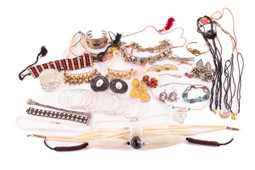 Lot 12 - A quantity of costume jewellery, to include...