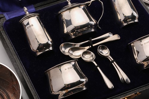 Lot 434 - A quantity of silver and silver plate...