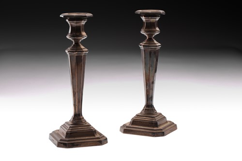 Lot 358 - A pair of early 20th century octagonal section...