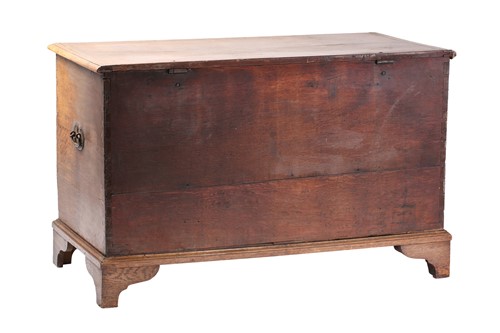 Lot 151 - A late 18th-century mule chest with a hinged...
