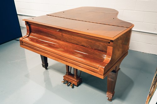 Lot 210 - A Steinway of New York baby grand piano No...