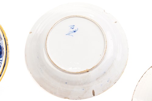 Lot 409 - Five 18th century Dutch Delft plates,...