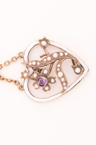 Lot 96 - A Victorian gem-set heart pendant and a bar...