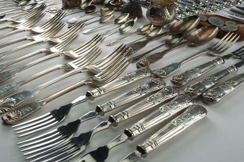 Lot 301 - A mixed collection of silver flatware mostly...