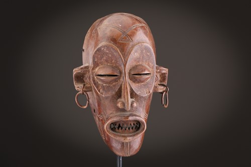 Lot 60 - A Tchokwe Pwo mask, Angola, with sculpted...