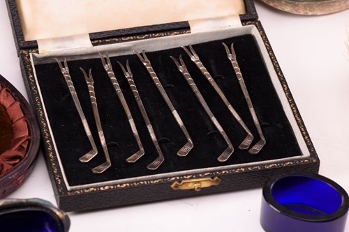Lot 267 - A cased set of novelty "Golf-Club" form silver...