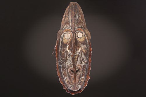 Lot 173 - A Lower Sepik River house mask, Papua New...
