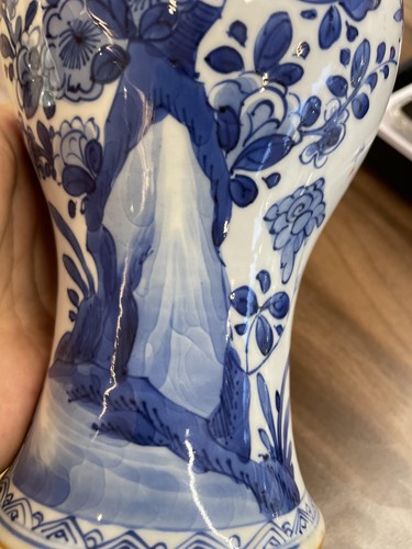 Lot 97 - A Chinese blue and white porcelain vase, 18th...