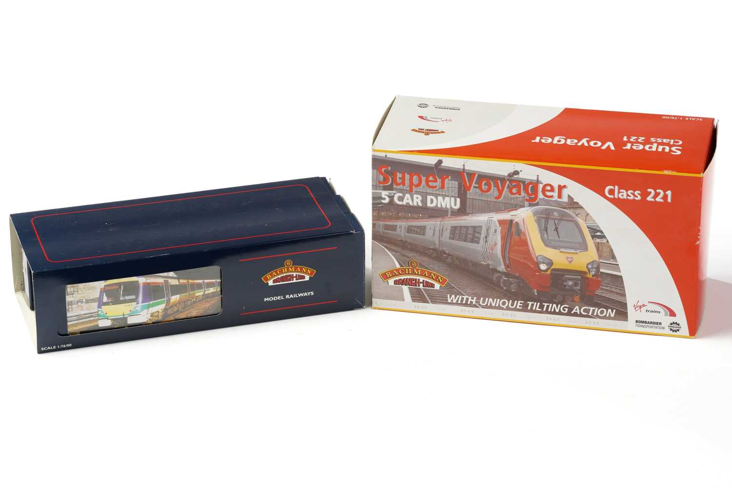 Lot 316 - A boxed Bachmann Virgin Trains Class 221 Super...