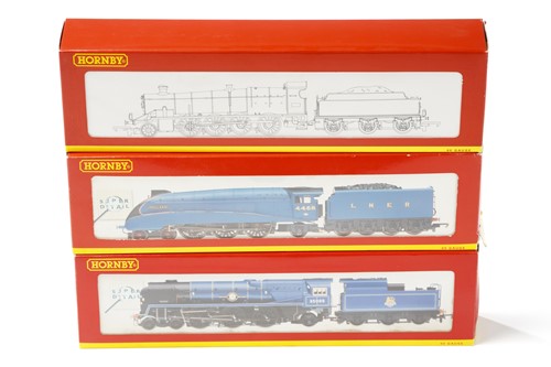 Lot 307 - Three boxed Hornby Railways locomotives, R2059...