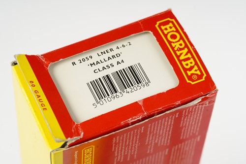 Lot 307 - Three boxed Hornby Railways locomotives, R2059...