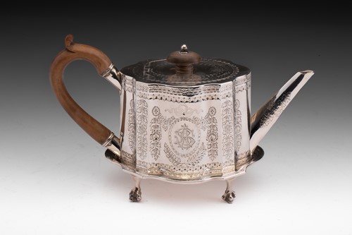 Lot 430 - A Victorian silver bachelors teapot and...