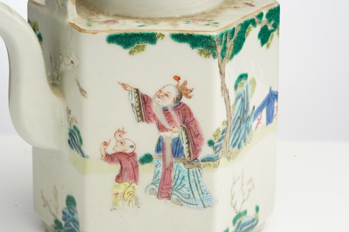 Lot 73 - A Chinese famille rose teapot, Qing, late...