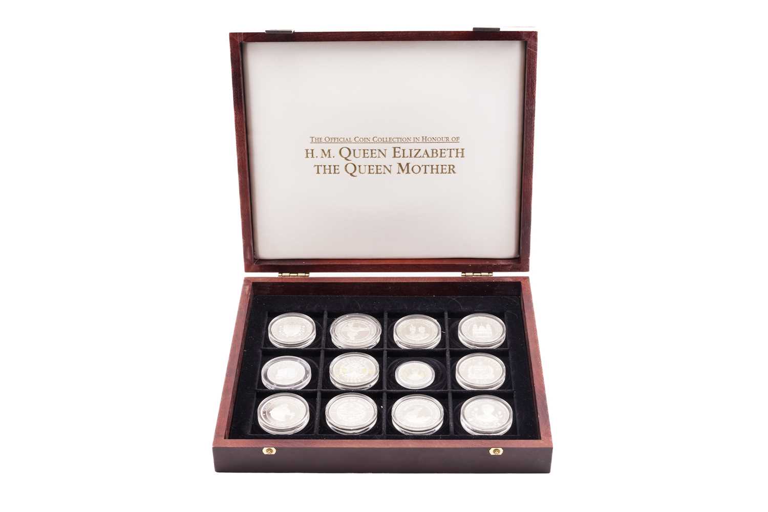 Lot 286 - A cased commemorative silver coin set, The...