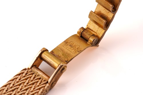 Lot 380 - A lady's Longines dress watch, featuring a...