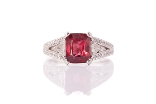 Lot 278 - A red spinel and diamond ring in platinum,...