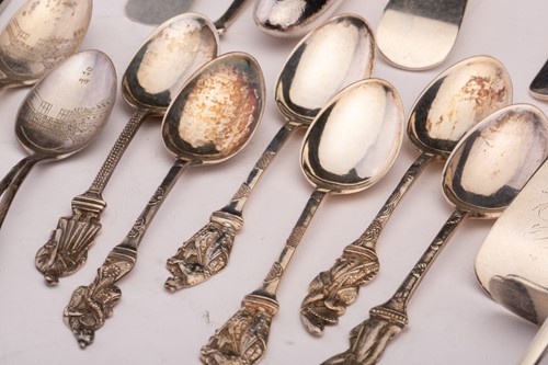 Lot 365 - A set of six Oriental figural teaspoons,...