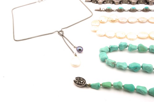 Lot 129 - A mixed collection of turquoise and pearl...