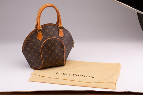 Louis Vuitton Collection Ellipse MM Monogram Canvas 