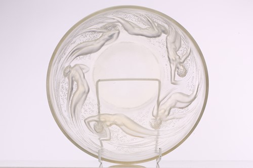 Lot 152 - A Lalique 'Ondines' opalescent bowl, early...