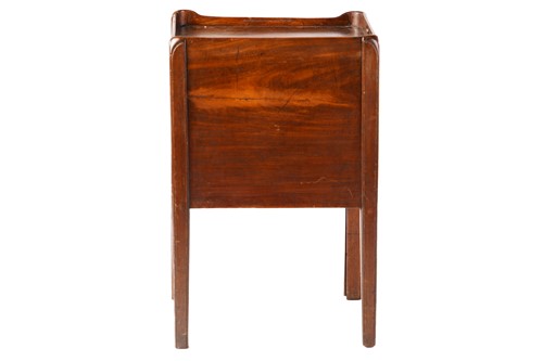 Lot 311 - An early 19th century mahogany wash stand, the...